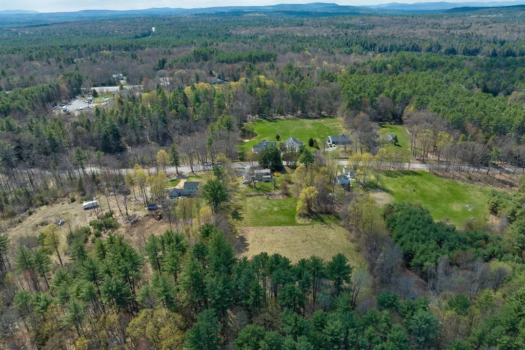 23 Jewett Road Dunbarton NH 03046