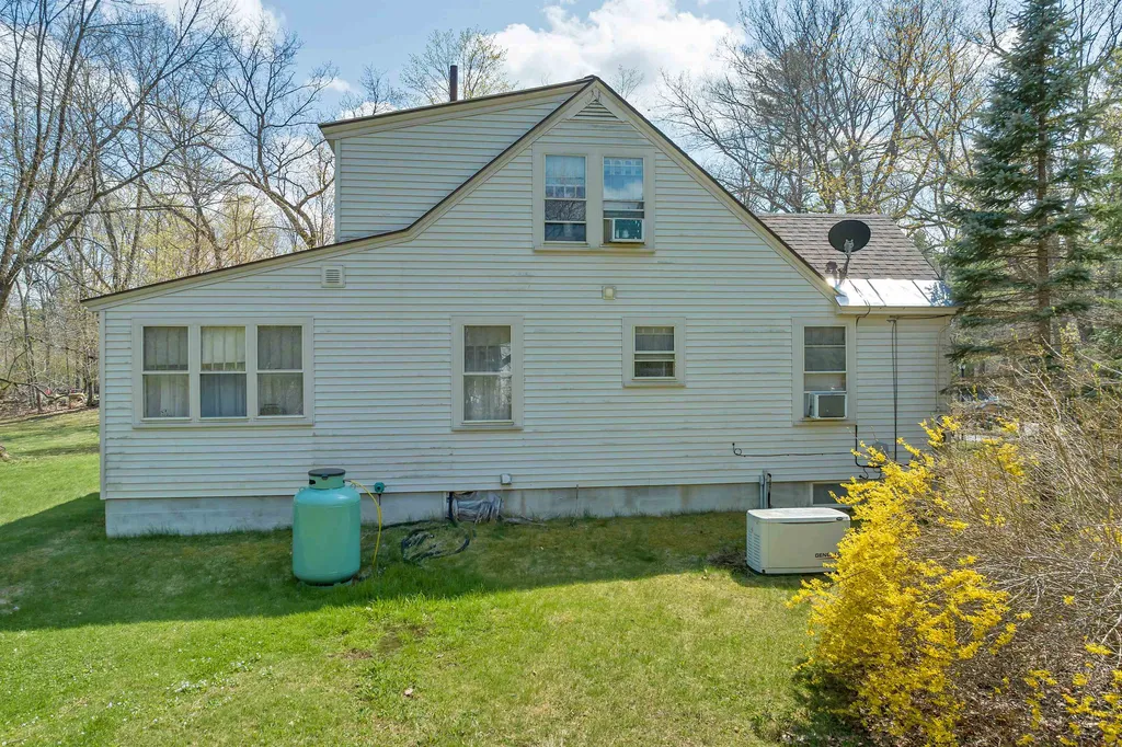 23 Jewett Road Dunbarton NH 03046