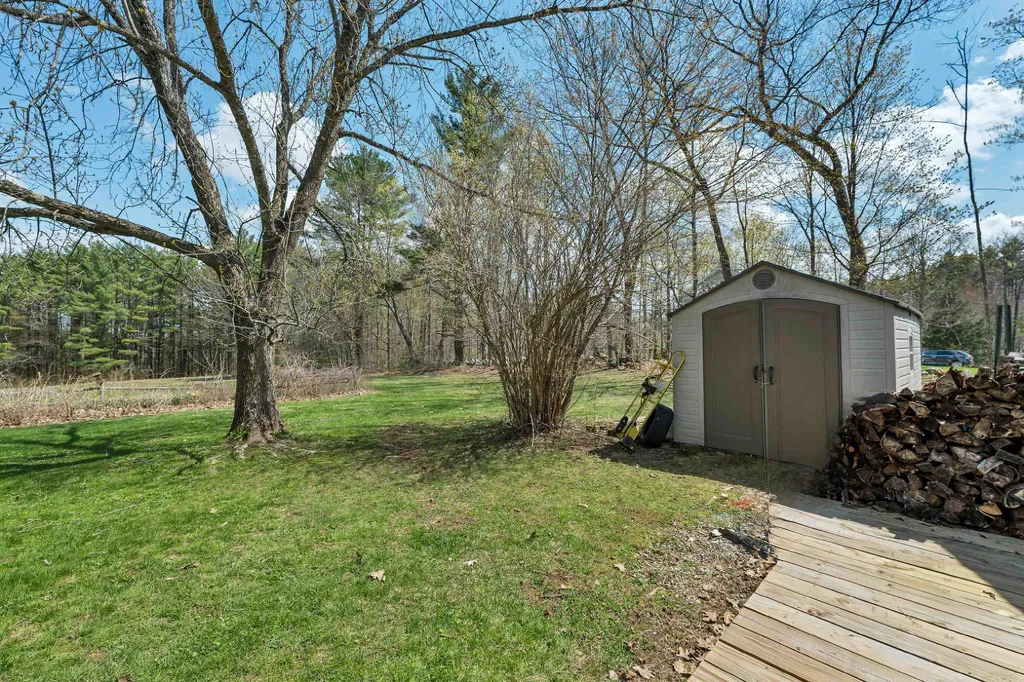 23 Jewett Road Dunbarton NH 03046
