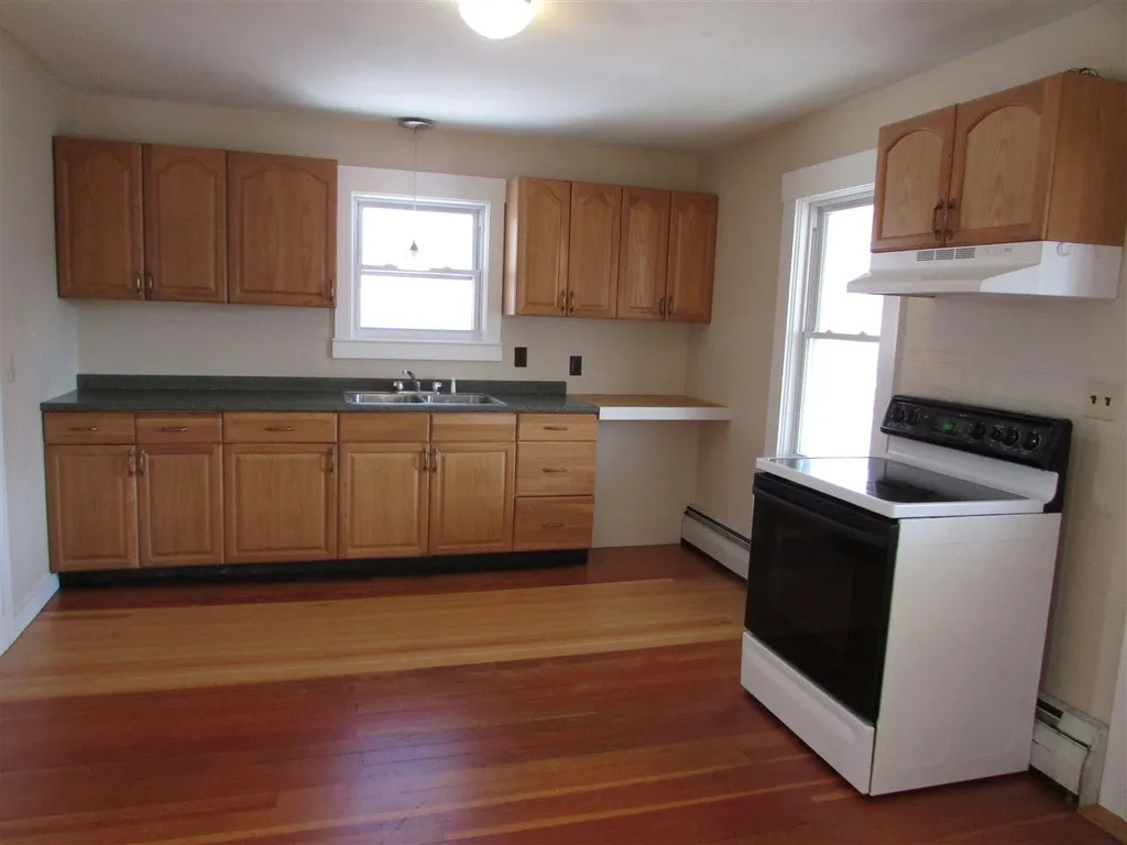 17 Fairview Avenue Lebanon NH 03766