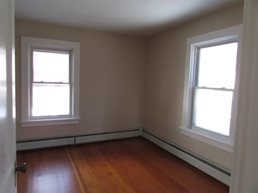 17 Fairview Avenue Lebanon NH 03766