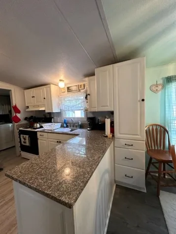 40 Pondview Road Swanzey NH 03446