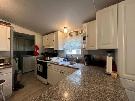 40 Pondview Road Swanzey NH 03446