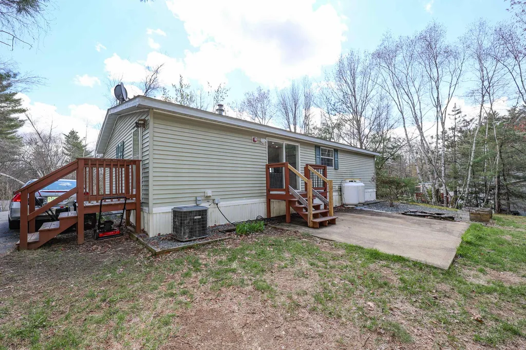 47 Hoit Mill Road Weare NH 03281