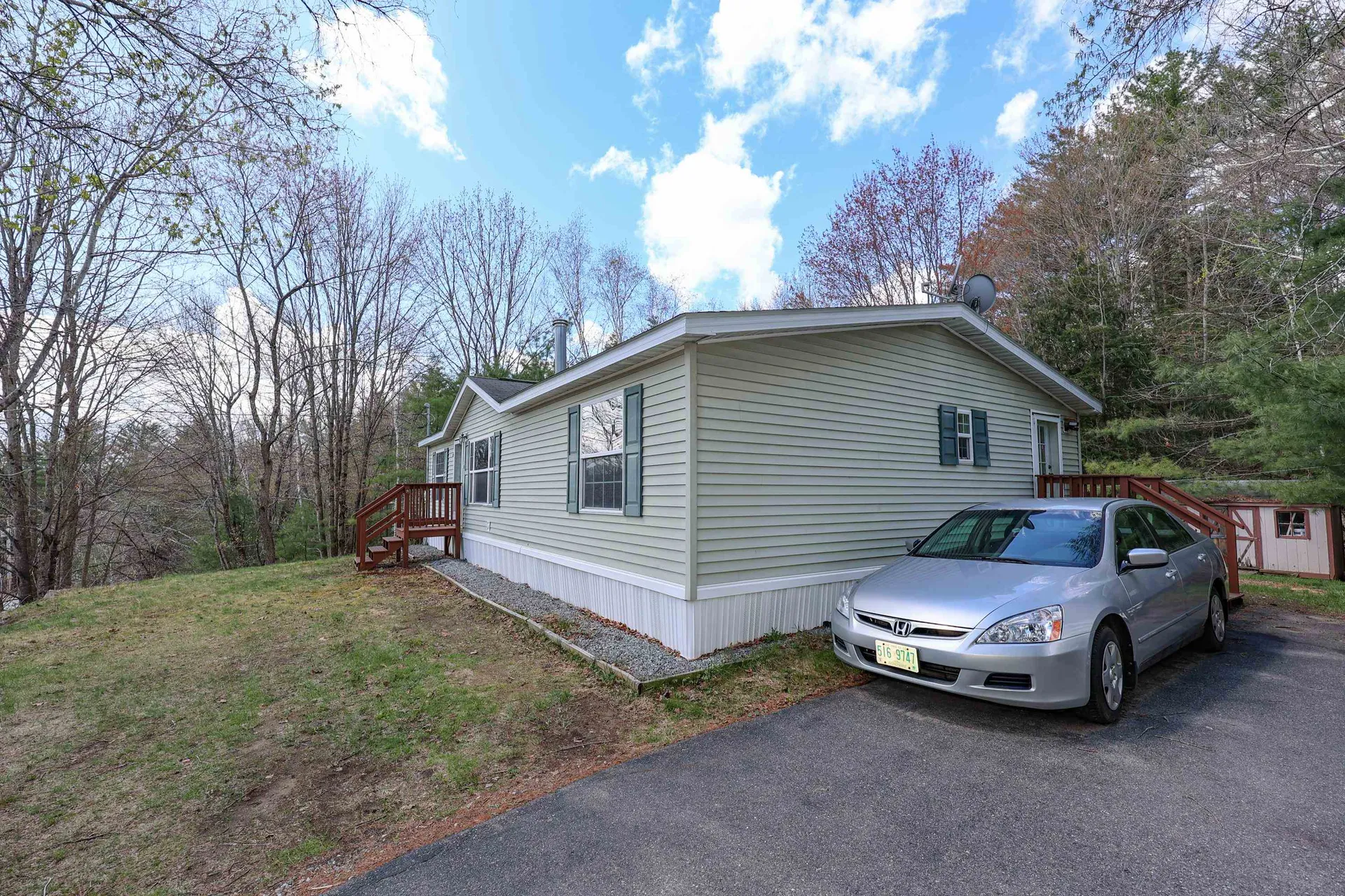 47 Hoit Mill Road Weare NH 03281