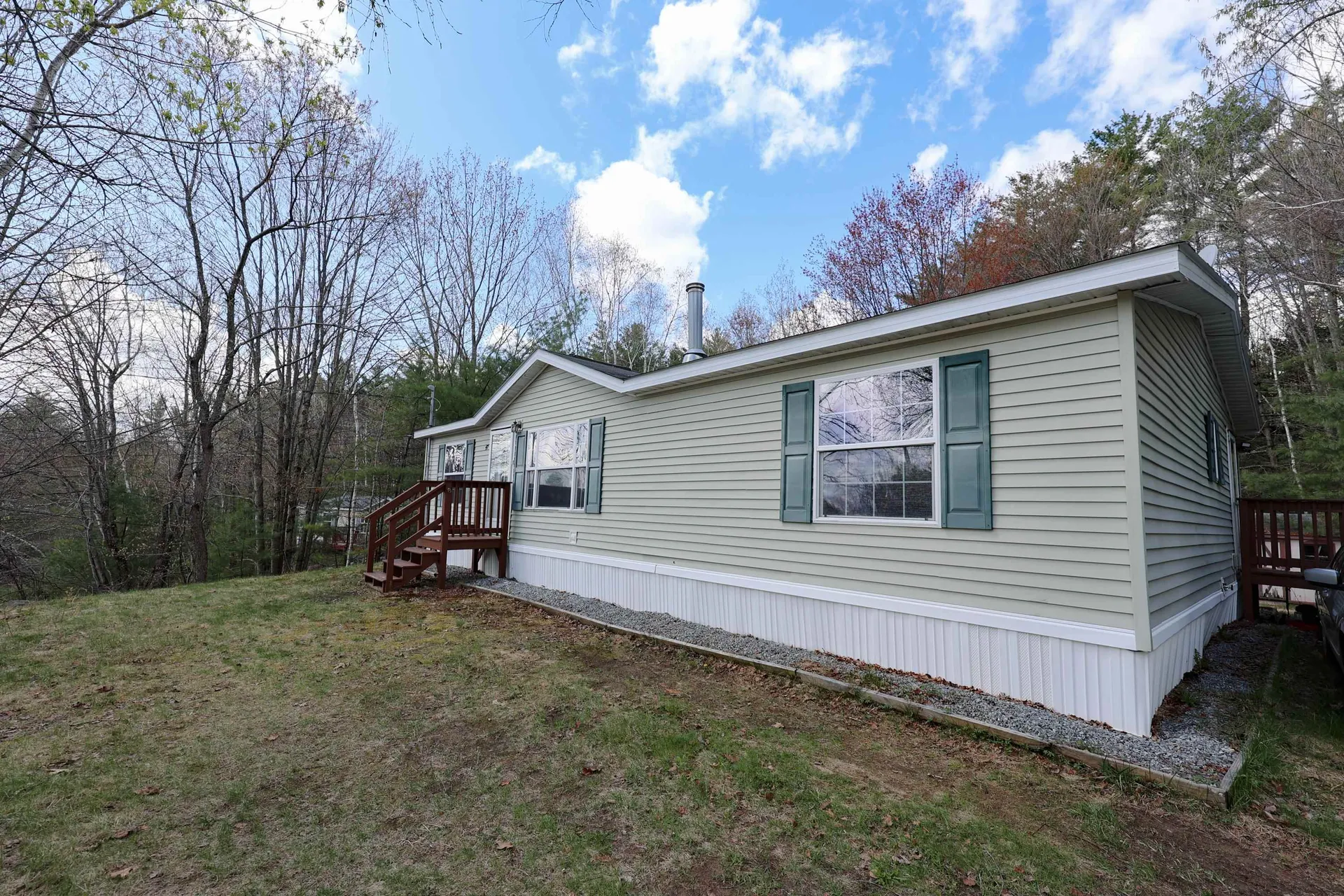 47 Hoit Mill Road Weare NH 03281