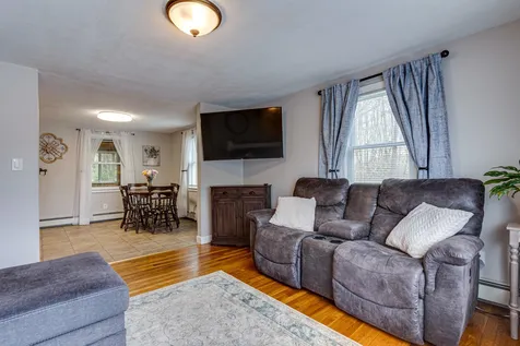 176 Washington Street Rochester NH 03839