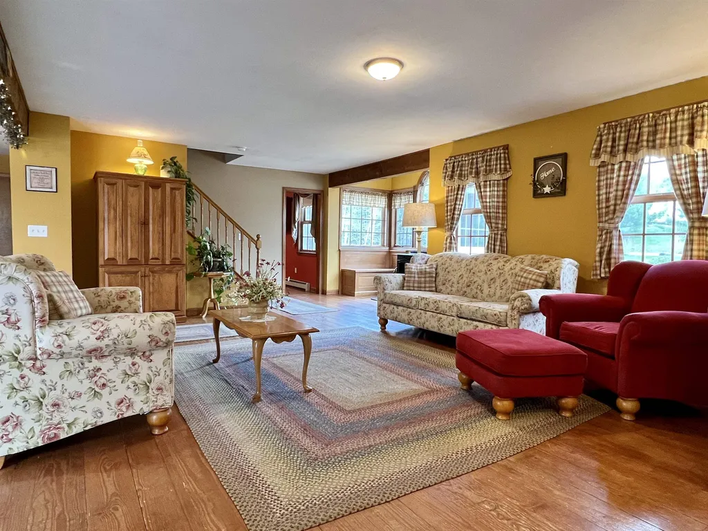 90 Beaver Pond Road Weare NH 03281