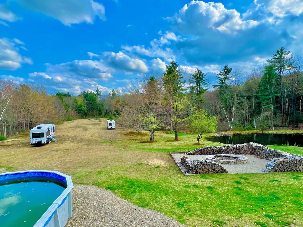 90 Beaver Pond Road Weare NH 03281