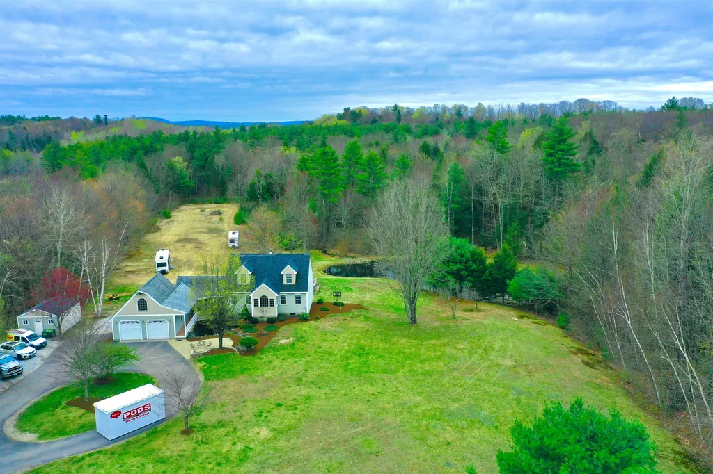 90 Beaver Pond Road Weare NH 03281