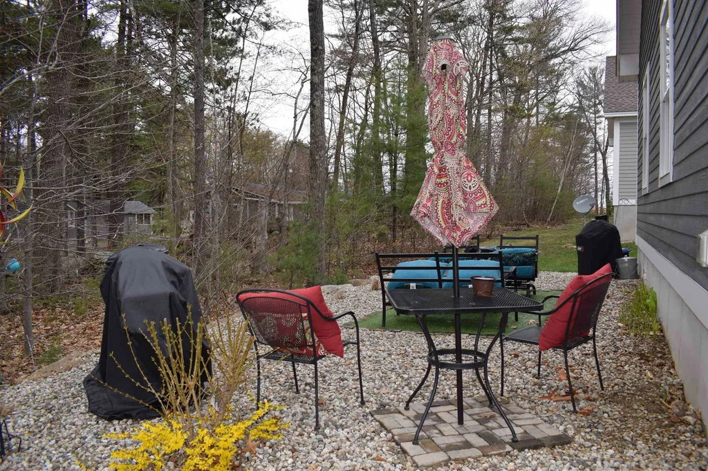 59 Memory Lane Laconia NH 03246