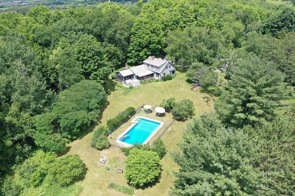 384 Peet Road Cornwall VT 05753