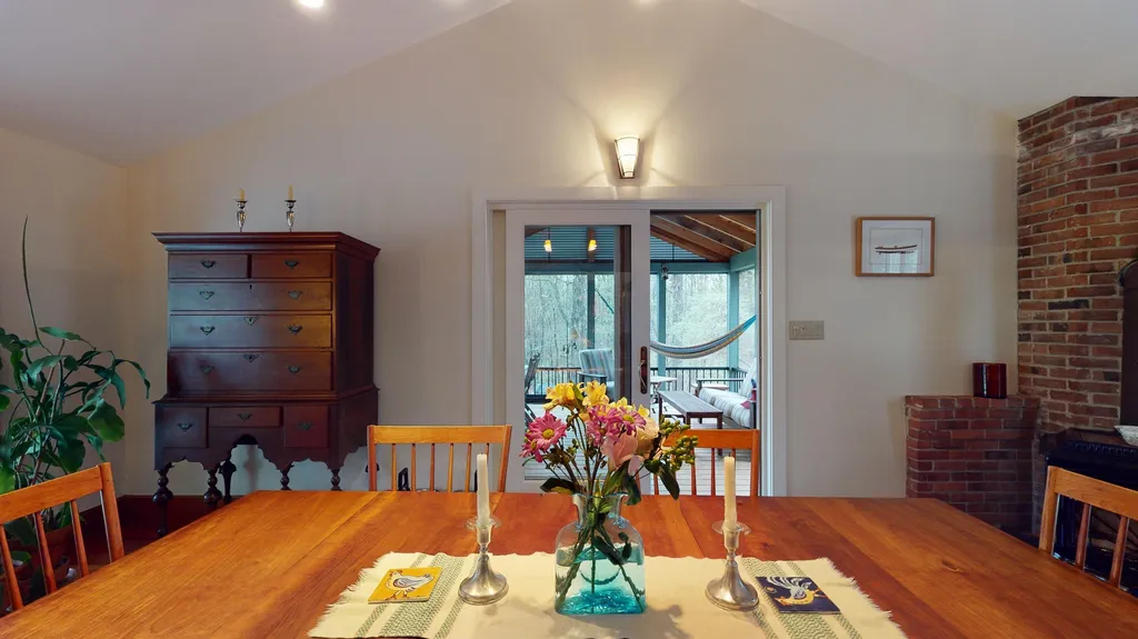 384 Peet Road Cornwall VT 05753