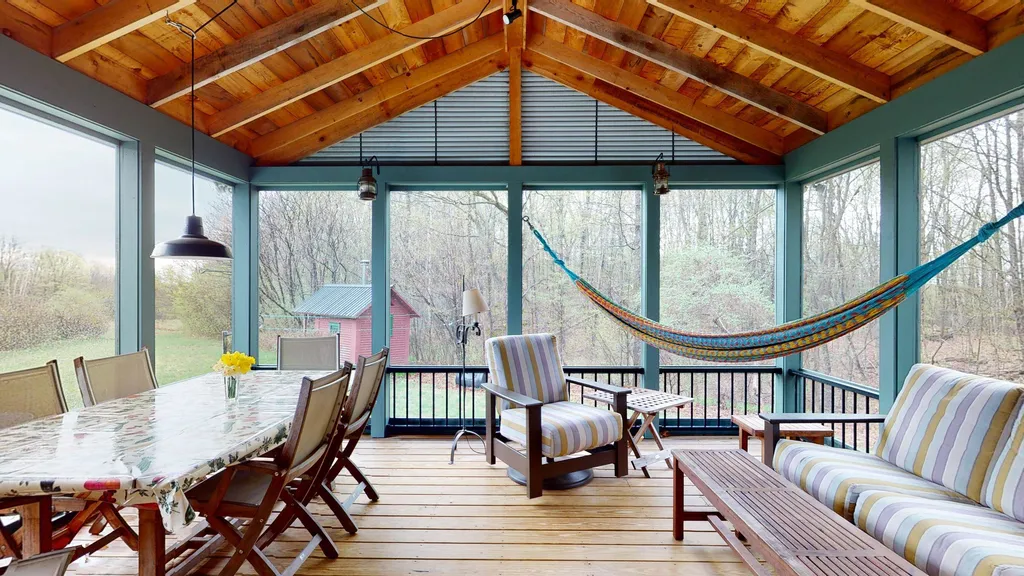 384 Peet Road Cornwall VT 05753