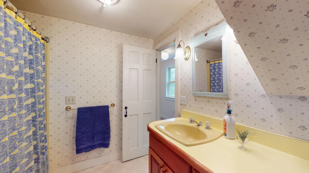 384 Peet Road Cornwall VT 05753