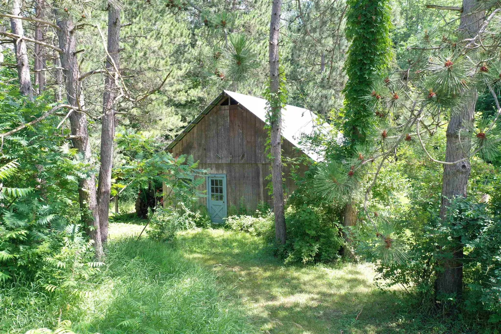 384 Peet Road Cornwall VT 05753