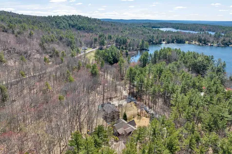 13 Grove Road New Durham NH 03855