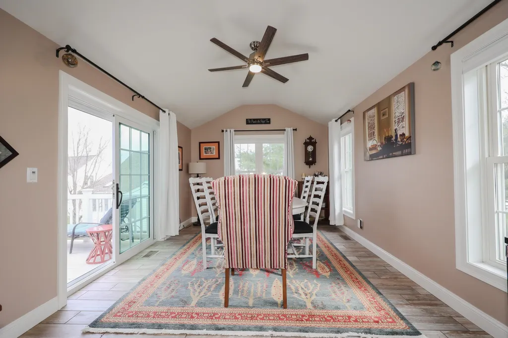 49 Hampton Meadows Hampton NH 03842