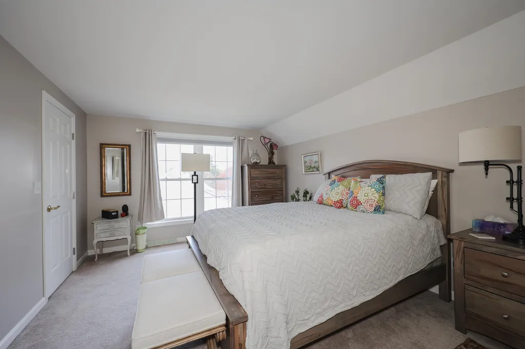49 Hampton Meadows Hampton NH 03842