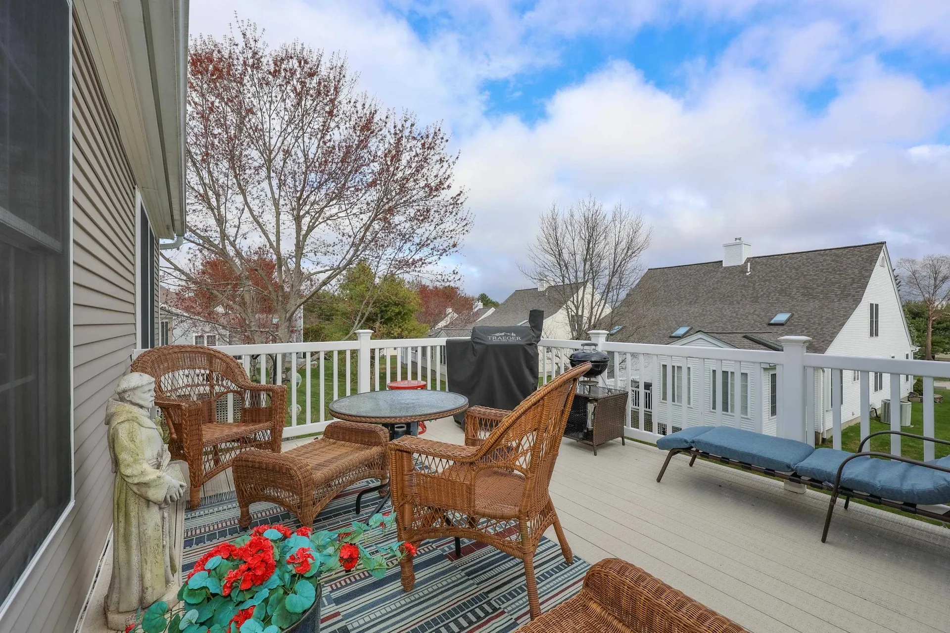 49 Hampton Meadows Hampton NH 03842