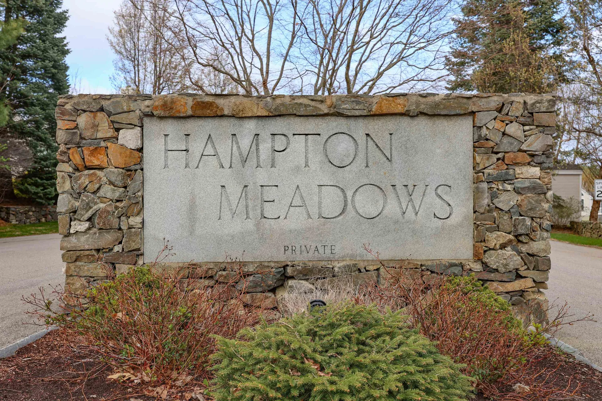 49 Hampton Meadows Hampton NH 03842