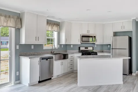 34 Margarets Way Ossipee NH 03894