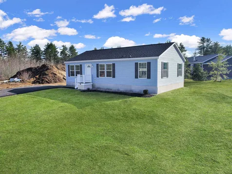 34 Margarets Way Ossipee NH 03894