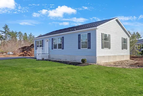 34 Margarets Way Ossipee NH 03894