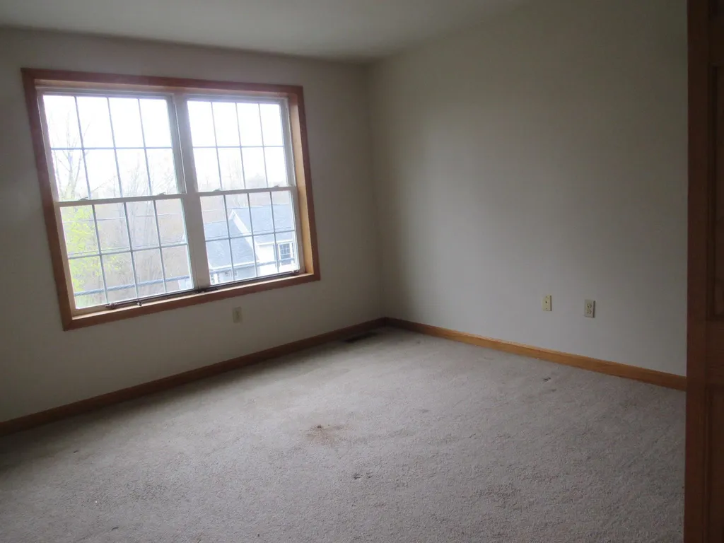 41-43 Tonella Road Milford NH 03055
