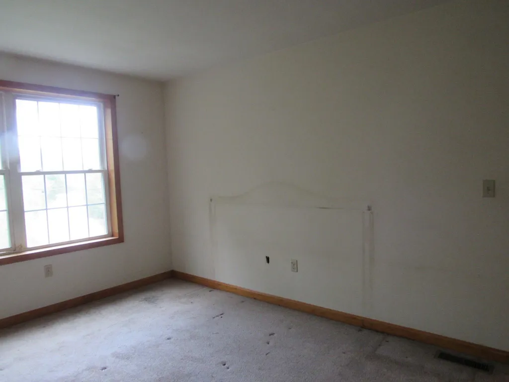 41-43 Tonella Road Milford NH 03055