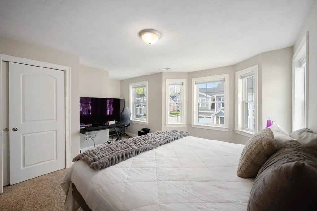 2 Sienna Drive Salem NH 03079