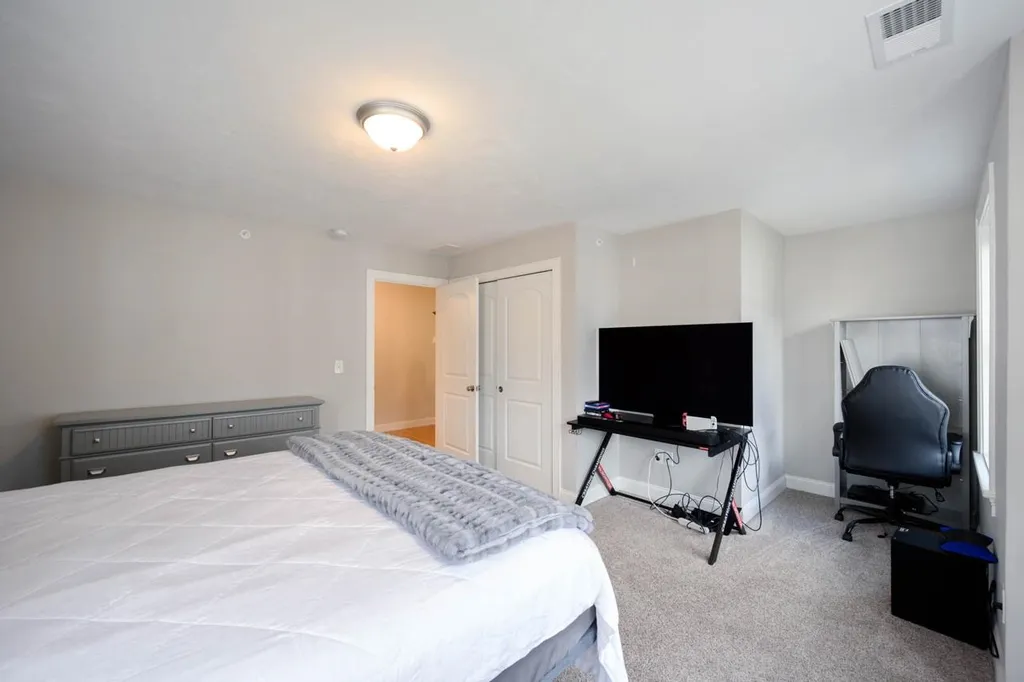 2 Sienna Drive Salem NH 03079