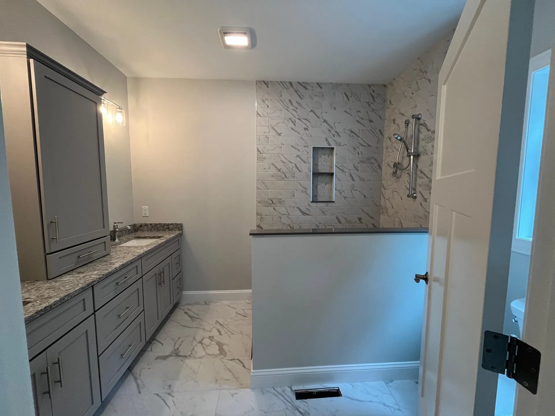 18 Mid Trail Crossing Lane Windham NH 03087