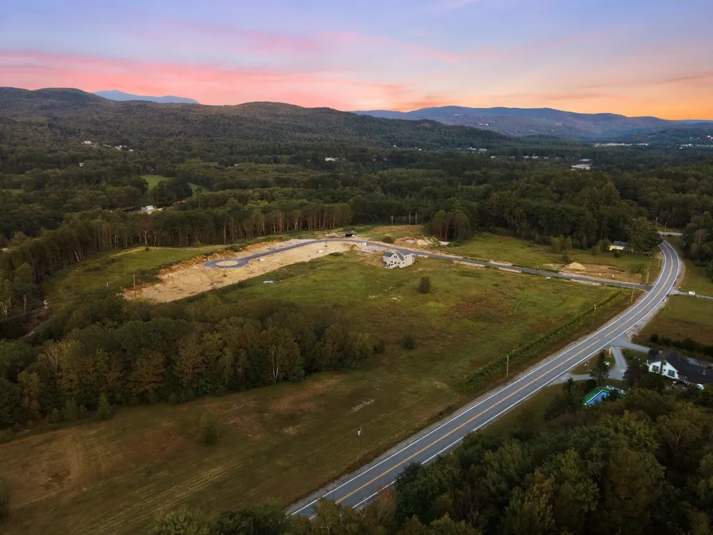 24 Melina's Way Thornton NH 03285