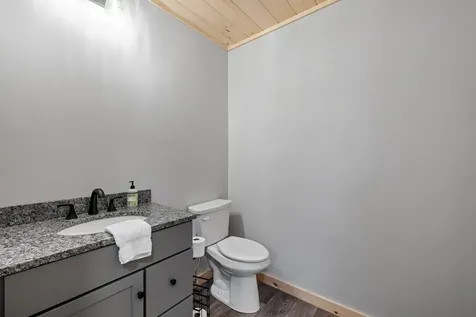 24 Melina's Way Thornton NH 03285