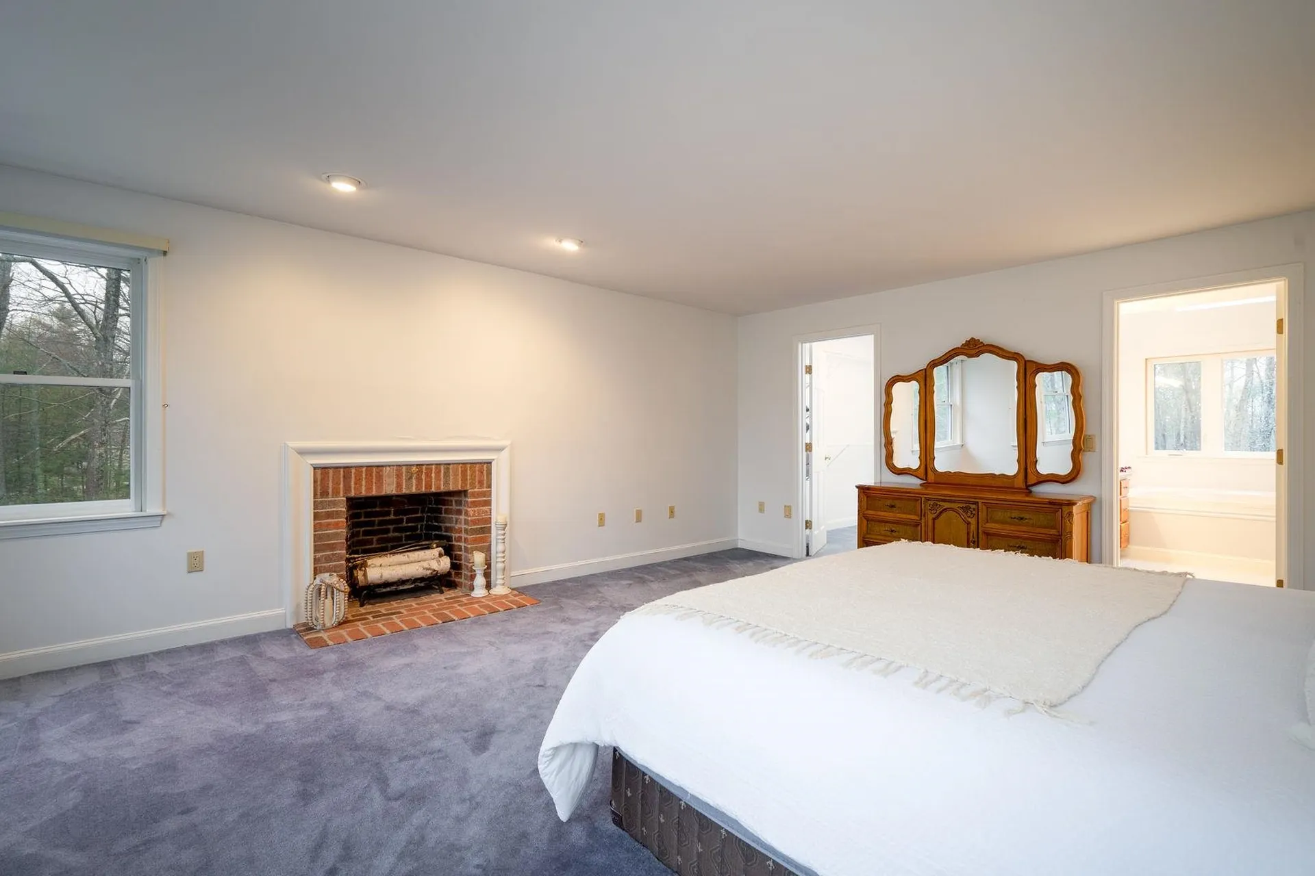 5 Hubbard Road Amherst NH 03031