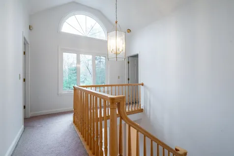 5 Hubbard Road Amherst NH 03031