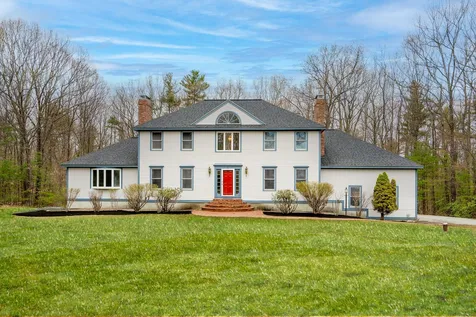 5 Hubbard Road Amherst NH 03031