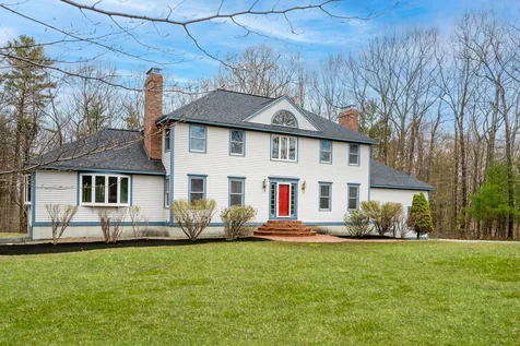 5 Hubbard Road Amherst NH 03031