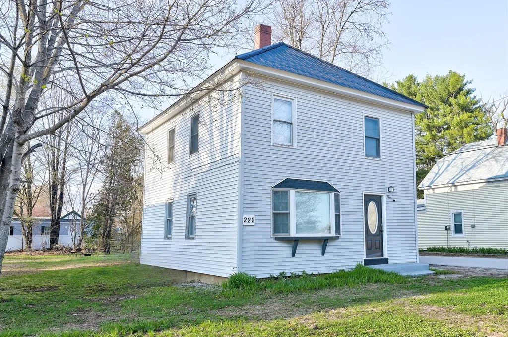 222 Hobbs Street Conway NH 03818