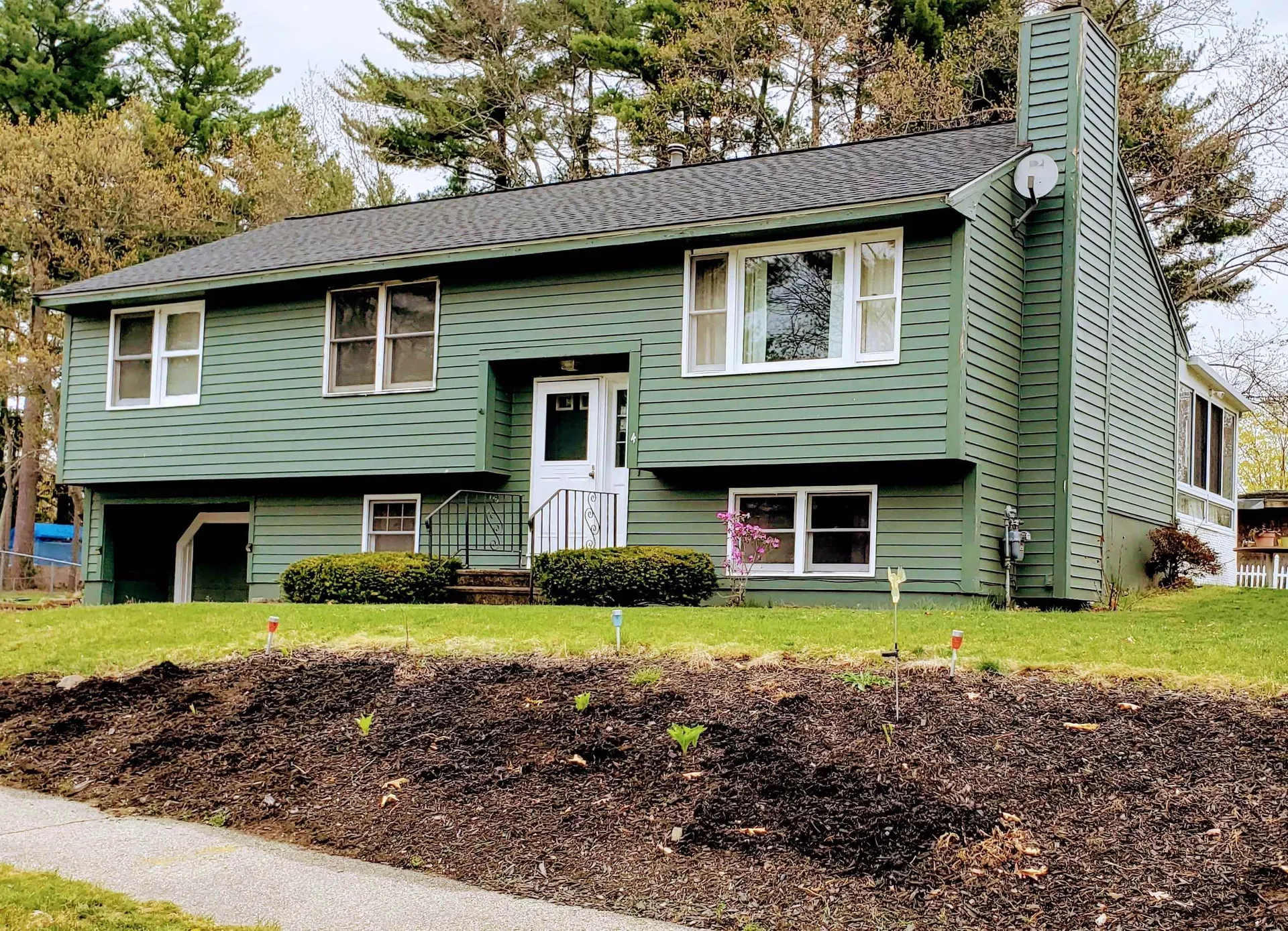 4 Heidi Lane Nashua NH 03062