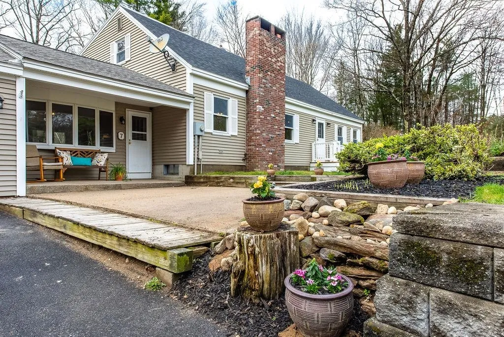 7 Laura Drive Rochester NH 03867