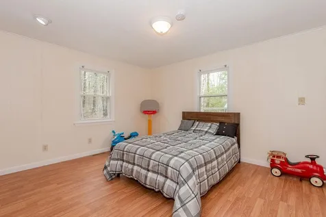 7 Laura Drive Rochester NH 03867