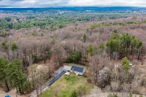 7 Laura Drive Rochester NH 03867