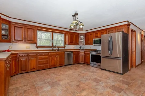 7 Laura Drive Rochester NH 03867