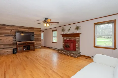 7 Laura Drive Rochester NH 03867