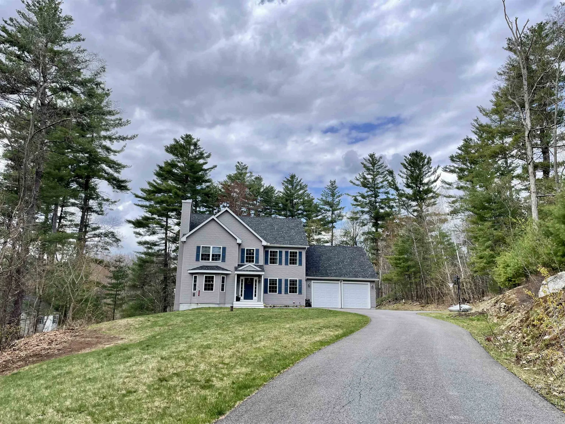 6 Stone Fence Drive Derry NH 03038