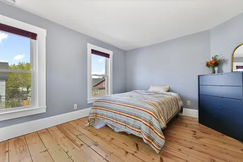 4 Bruce Street Nashua NH 03064