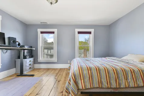 4 Bruce Street Nashua NH 03064