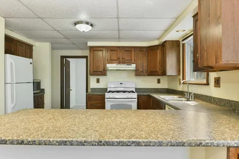 4 Bruce Street Nashua NH 03064